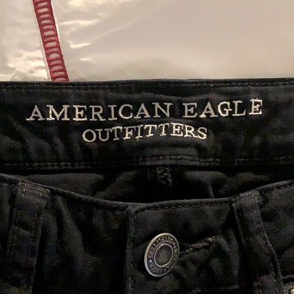 American Eagle black distressed cutoff shorts - Picture 4 of 4